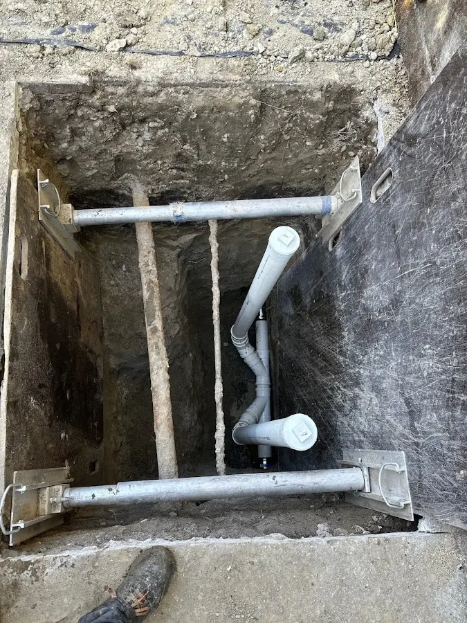 Experienced plumber completing Gas Line Repair work in Hopkinsville